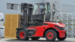 Seria H100 – H180 D podczas pracy. Seria H100 – H180 D podczas pracy.