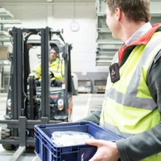 Systemy bezpieczeństwa wózków widłowych agv Systemy bezpieczeństwa wózków widłowych agv
