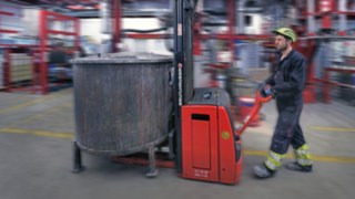 Wózek podnośnikowy z ochroną przeciwwybuchową L14 EX firmy Linde MH w magazynie firmy Inver GmbH