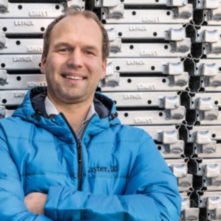 Dr inż. Fritz Barth, kierownik działu serwisu technicznego i inwestycji w firmie Layher Dr inż. Fritz Barth, kierownik działu serwisu technicznego i inwestycji w firmie Layher