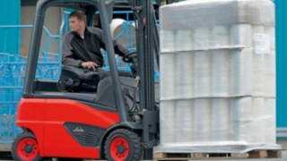 Kluczowe informacje o wózkach widłowych UDT