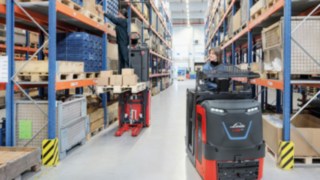 Nowy wózek do pionowego komisjonowania V08 od Linde Material Handling Nowy wózek do pionowego komisjonowania V08 od Linde Material Handling