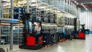 Linde Reach truck