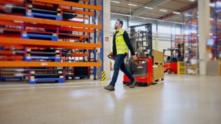 Wózki podnośnikowe L10 – L16 B firmy Linde Material Handling Film o wózkach podnośnikowych L10 – L16 B firmy Linde Material Handling