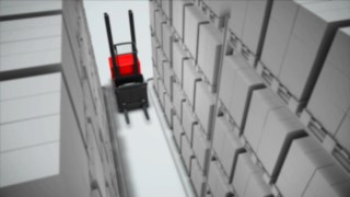 Asystent do bezpiecznej nawigacji w wąskich korytarzach firmy Linde Material Handling w użyciu. Asystent do bezpiecznej nawigacji w wąskich korytarzach firmy Linde Material Handling w użyciu.