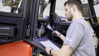 Dokumentacja producenta dotycząca gwarancji wózka widłowego