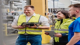 Wózki widłowe na gaz LPG – idealne dla kogo? Porównanie zastosowań